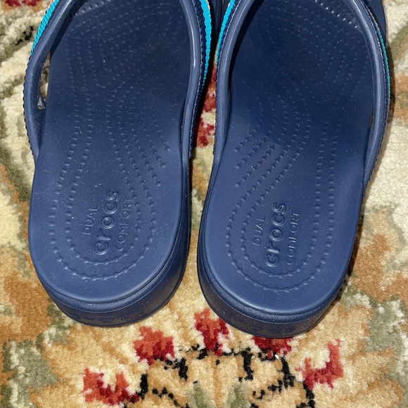 Crocs dual comfort flip flops - Picture 2 of 3